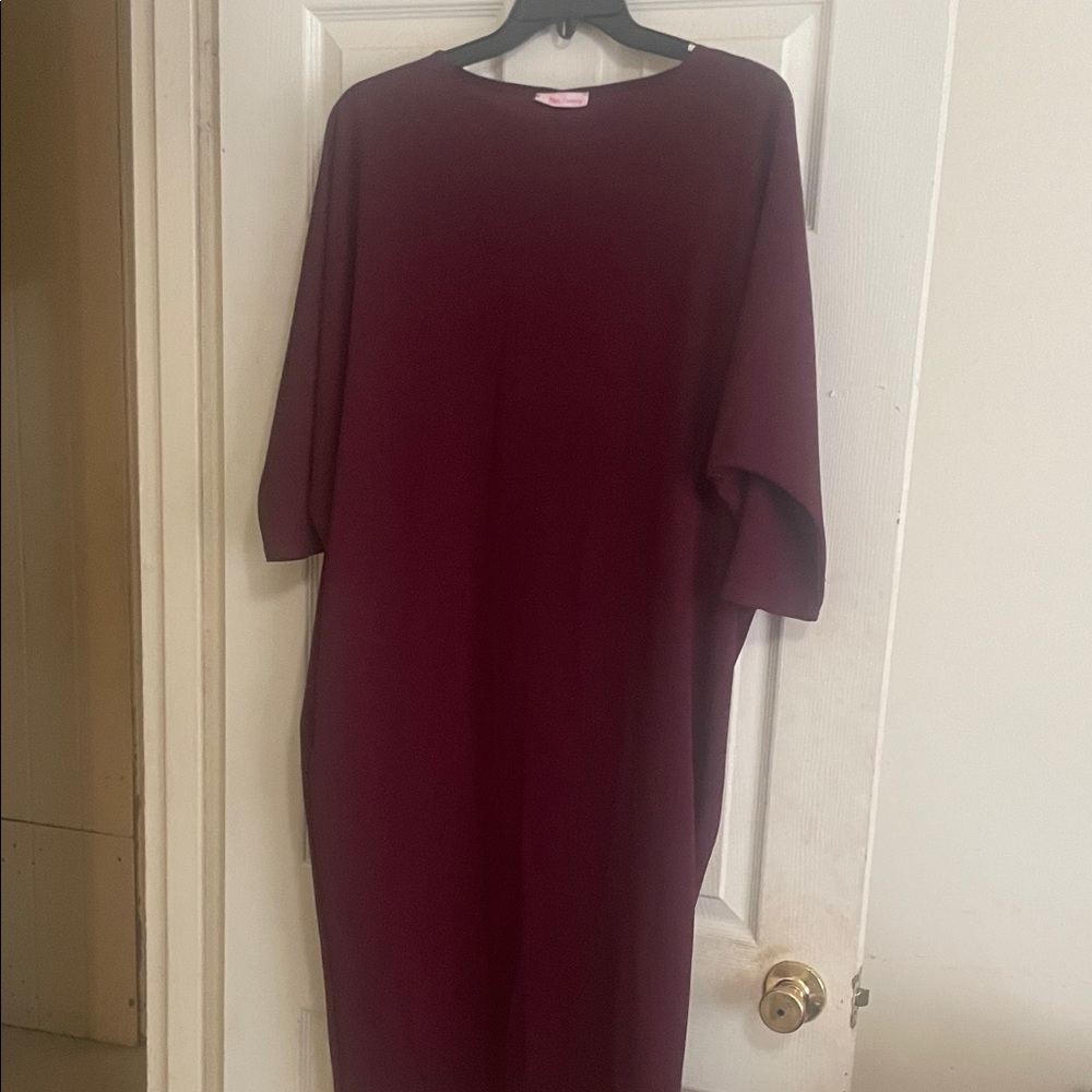 Elegant Burgundy Women's Dress